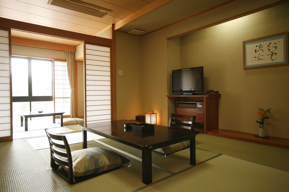 Takayama Kanko Hotel Extérieur photo
