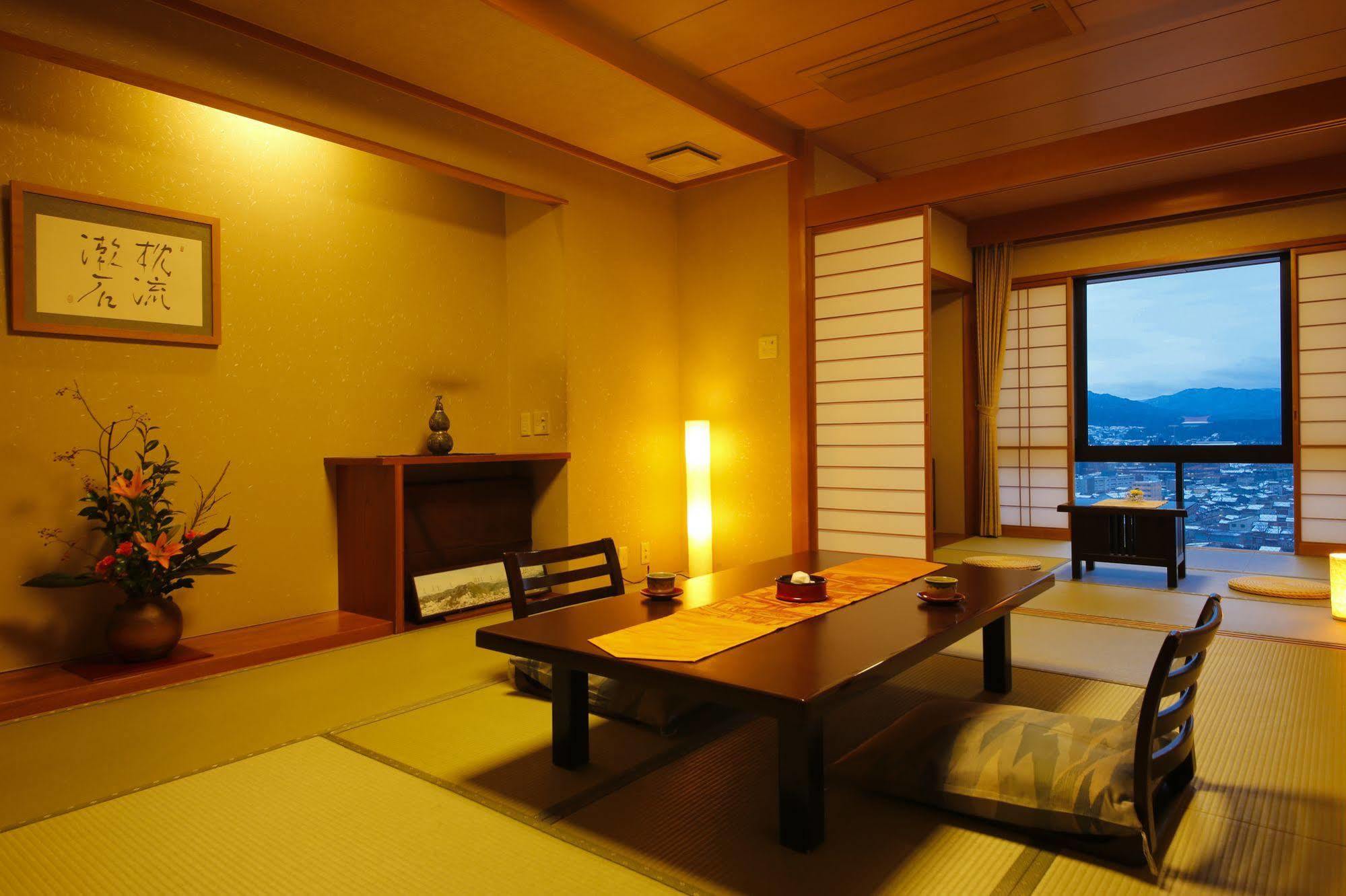 Takayama Kanko Hotel Extérieur photo